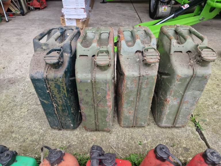 Ex army 20 litre jerry cans and plastic 5 litre petrol cans