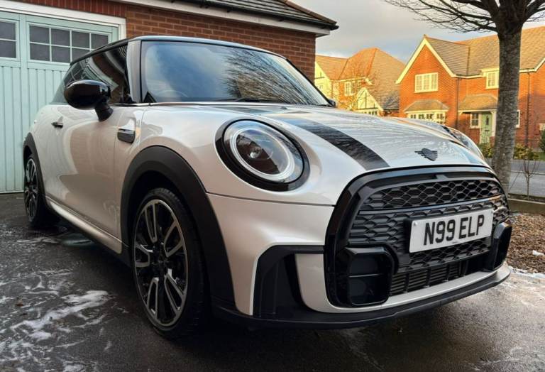 Mini Cooper Sport + Premium Pack Plus, HATCHBACK, Hatchback, 2023, Semi-Auto, 1499 (cc), 3 doors