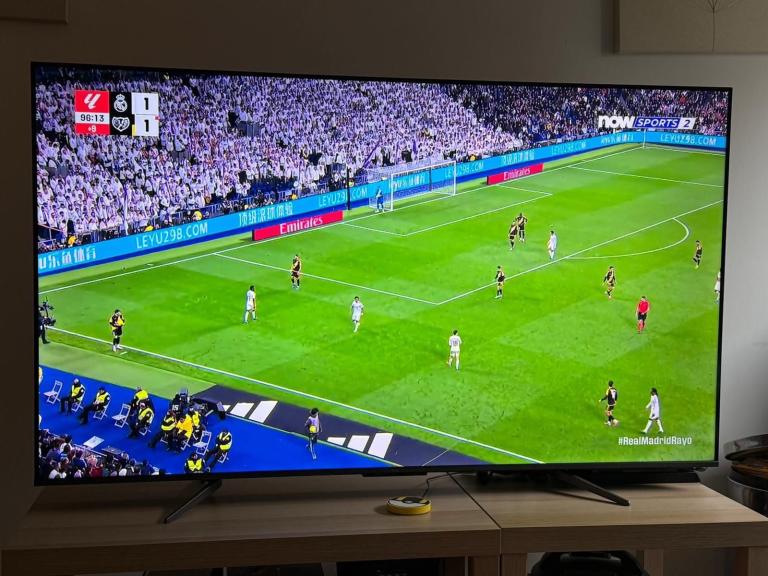 TCL 65” 4K QLED Smart Android TV — Excellent Condition | With Original Box