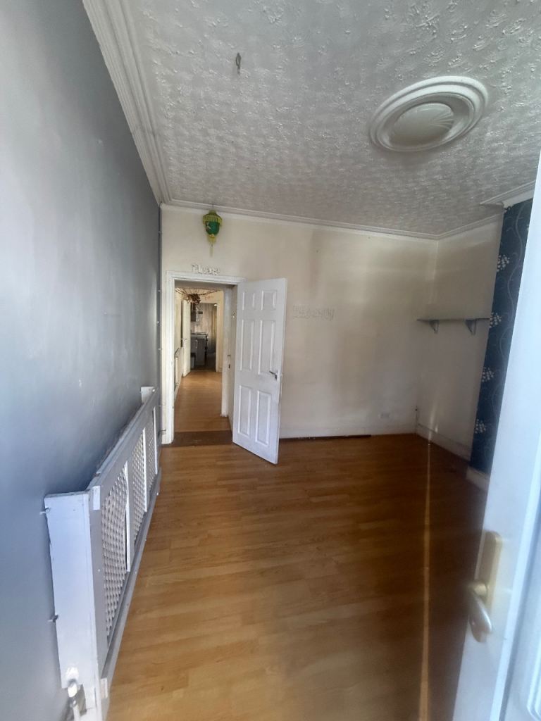 House for rent 2 bed rooms 2 living rooms tidy house 
