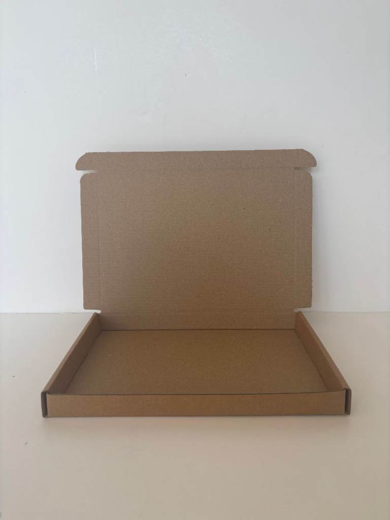 200 x Large Letter Postal Boxes Royal Mail Approved Cardboard Mailing Shipping 222mm x 160mm x 20mm