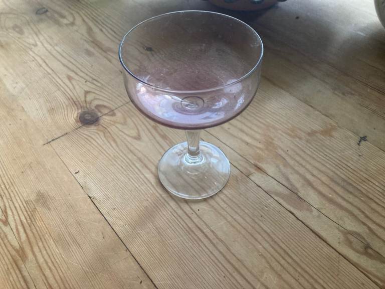 Set of 6 pink champagne coupe glasses, vintage