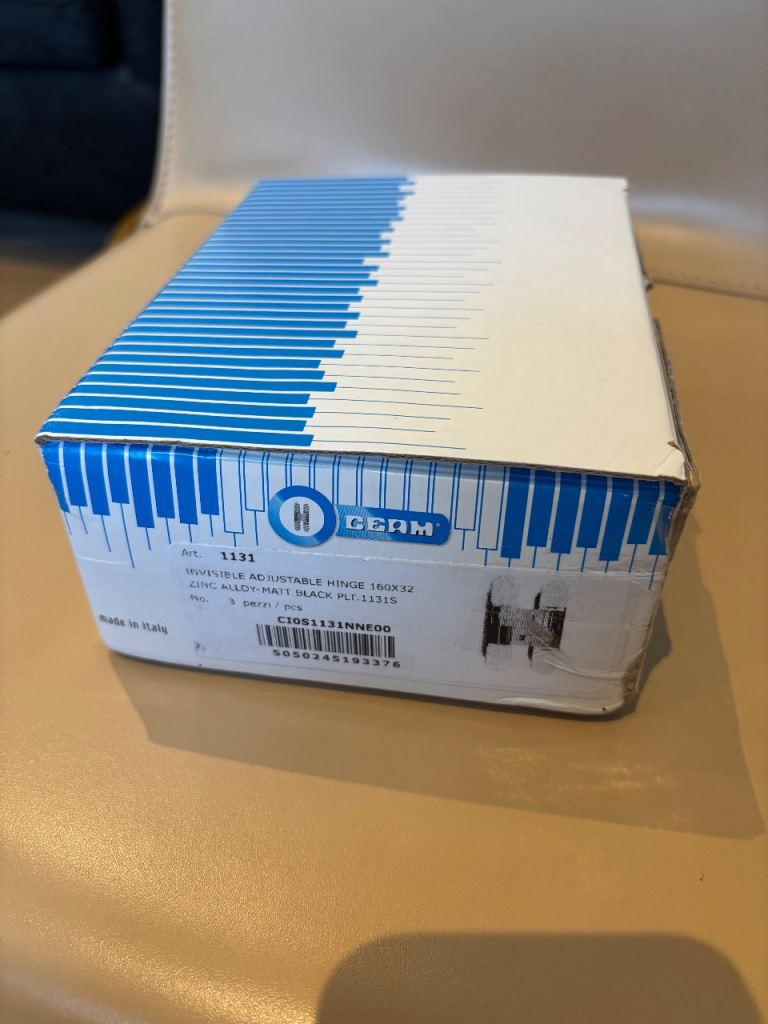 Ceam 160 x 32 invisible hinges x 3 Black
