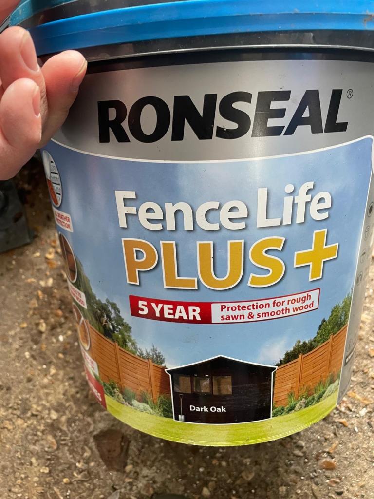 Ronseal fence paint 