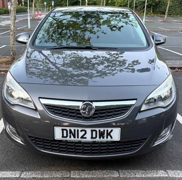 Vauxhall, ASTRA, Hatchback, 2012, Manual, 1686 (cc), 5 doors