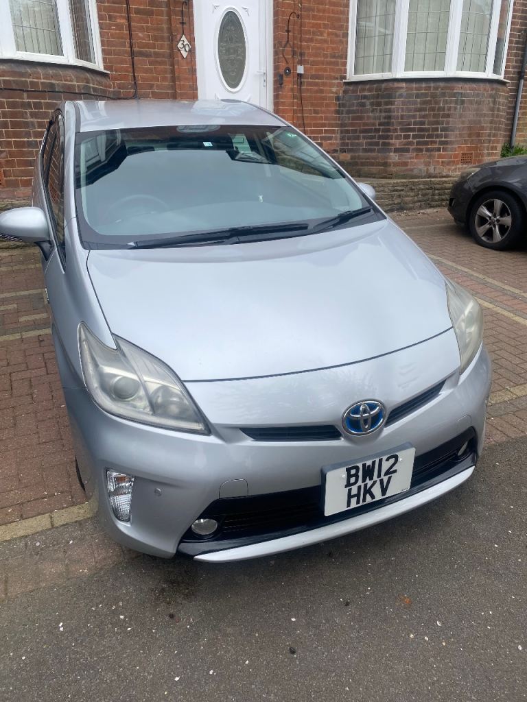 2012 Toyota Prius Hybrid Auto – Low Mileage