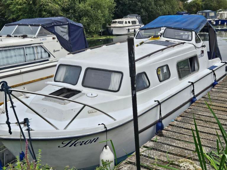  Cabin Cruiser Boat 'Heron' 23ft norman