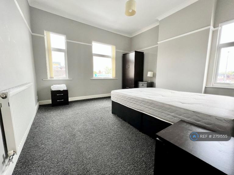 1 bedroom in Sturgess Street, Stoke-On-Trent, ST4 (#2751555)