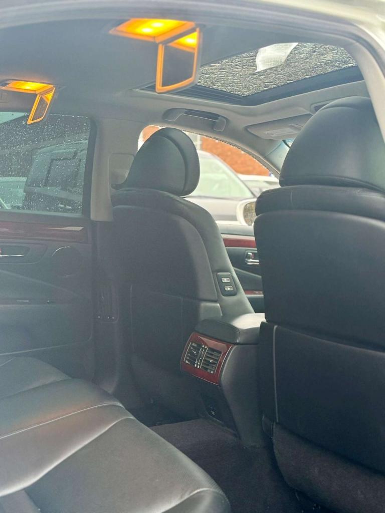 2022 Lexus LS 5.0 600h V8 Premier Saloon 4dr Petrol Hybrid CVT 4WD Euro 5 (s/s) (445 ps) Saloon H...