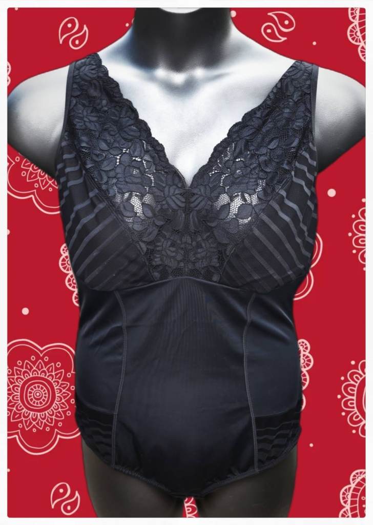 BNWOT Bonprix  Shaping Bodysuit In Black UK 24 🇬🇧 RRP £35 