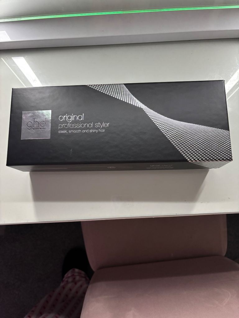 GHD Platinum+ Hair Straighteners in black