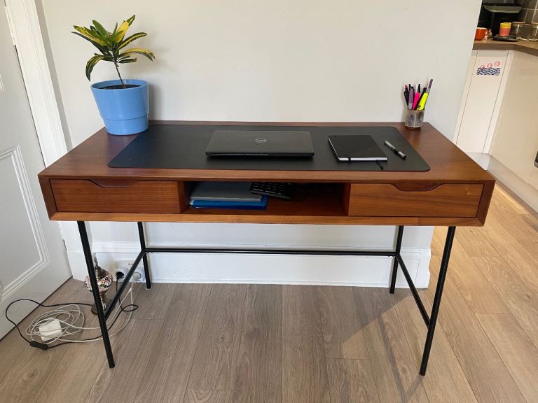  Noyeto Wood & Metal Desk