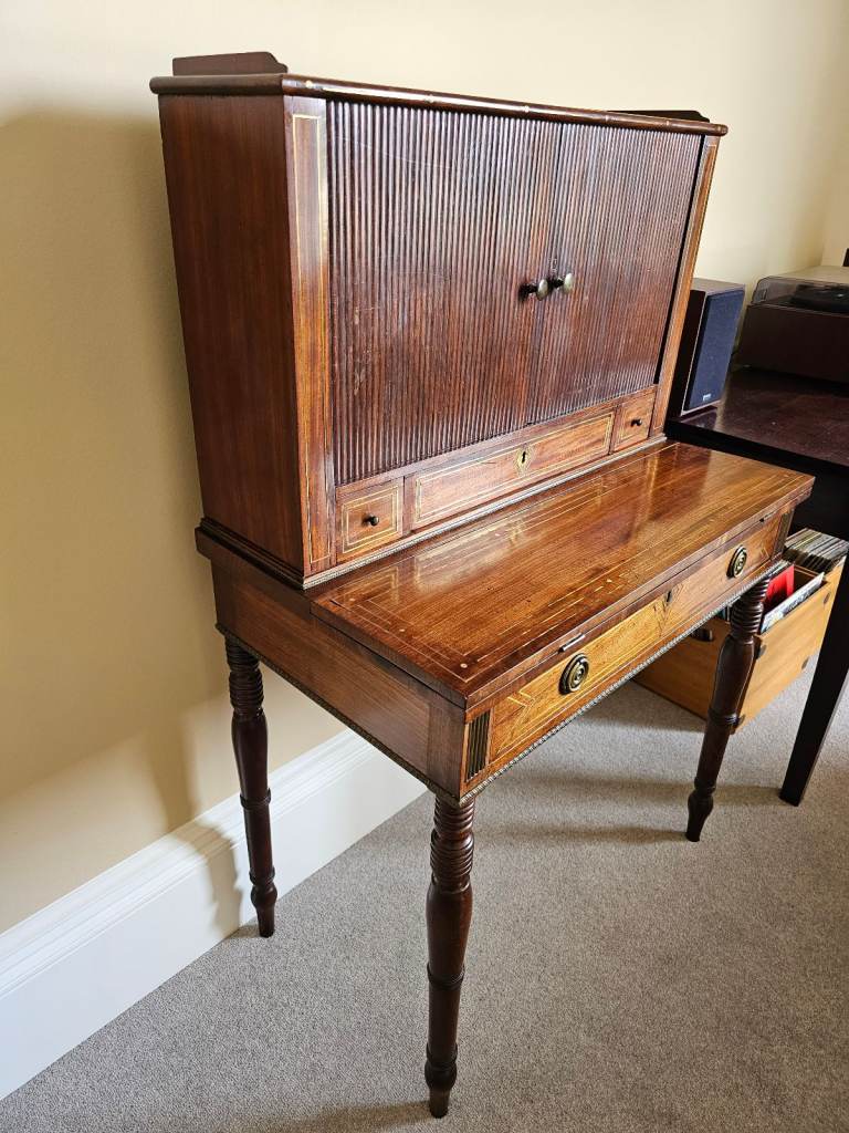 Vintage Ladies Georgian Antique writing desk
