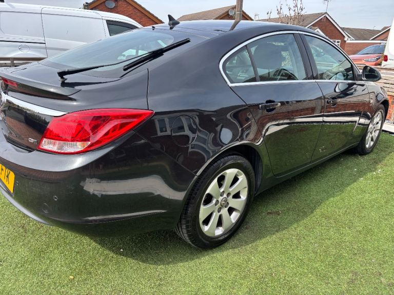Vauxhall, INSIGNIA, Hatchback, 2011, Manual, 1956 (cc), 5 doors