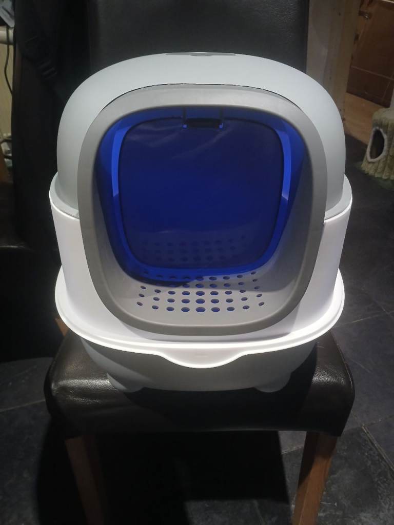 NetHong Large Self Cleaning Cat Litter Tray Automatic UV Sterilization Cat Potty Box for sale