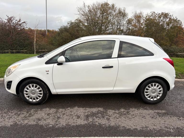2013 Vauxhall Corsa 1.2 S 3dr HATCHBACK Petrol Manual