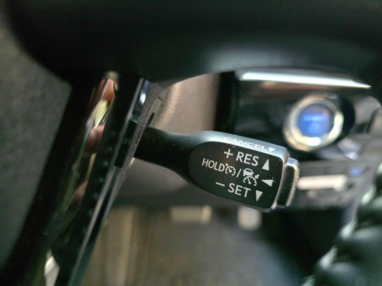  Toyota Prius 1.8 VVT-h Excel Hatchback 5dr Petrol Hybrid CVT Euro 6 (s/s) (122 ps) Petrol/Electr...