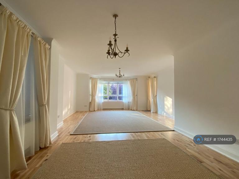 3 bedroom flat in Liberton, Edinburgh, EH16 (3 bed) (#1744435)