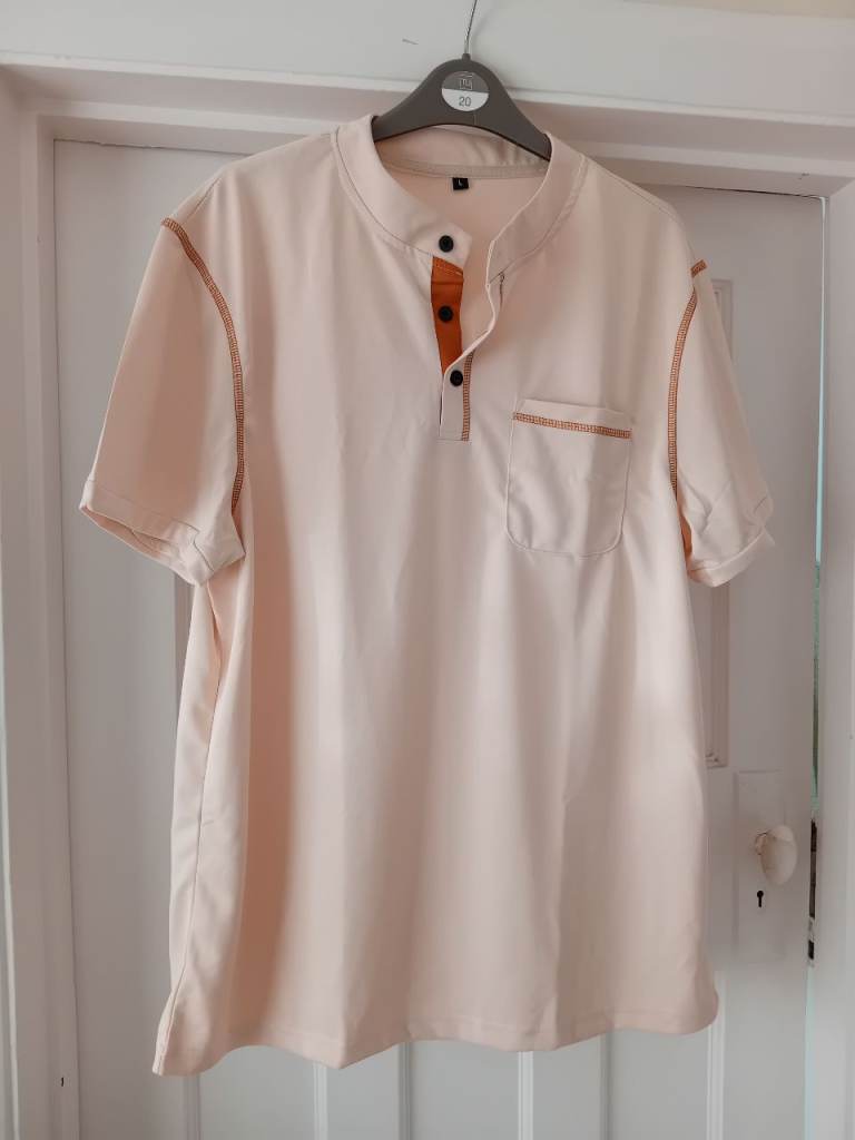 T-shirt, in new condition 