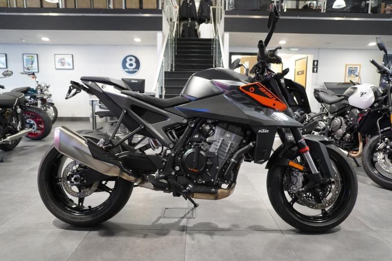 KTM 990 Duke, 2024, Black with just 979miles Only £8495