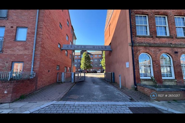 2 bedroom flat in Merment House Block D, Sheffield, S3 (2 bed) (#2650217)