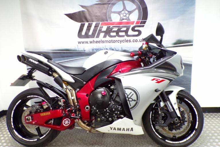 2008 YAMAHA R1 BIG BANG MODEL