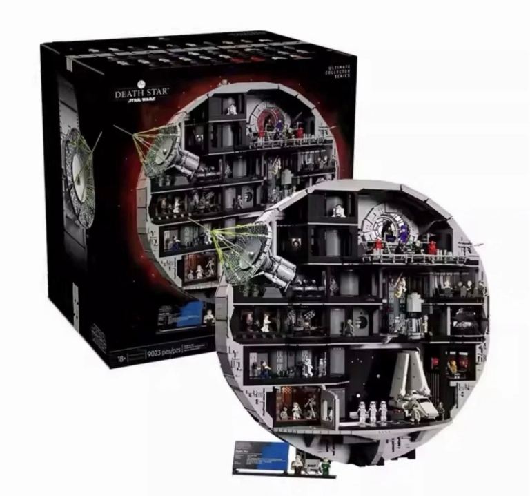 9023 piece Death Star building block set