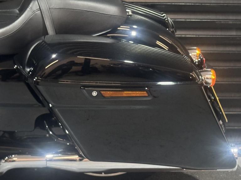 HARLEY-DAVIDSON TOURING FLHXS Streetglide Special Stage 1  Extras