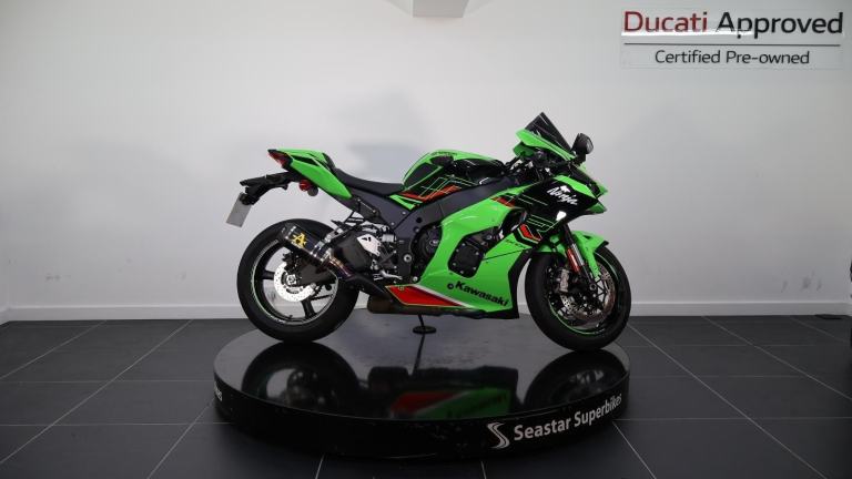 KAWASAKI NINJA ZX-10R - 2023 - 1800 MILES