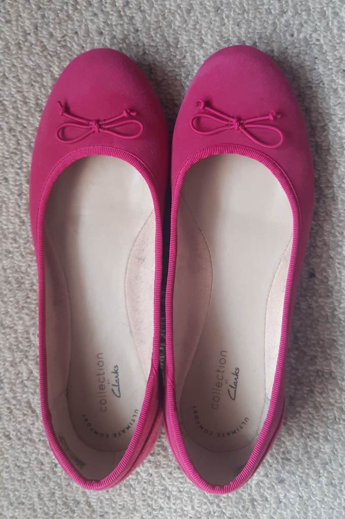 Clarks Collection Pink Suede Flats – New