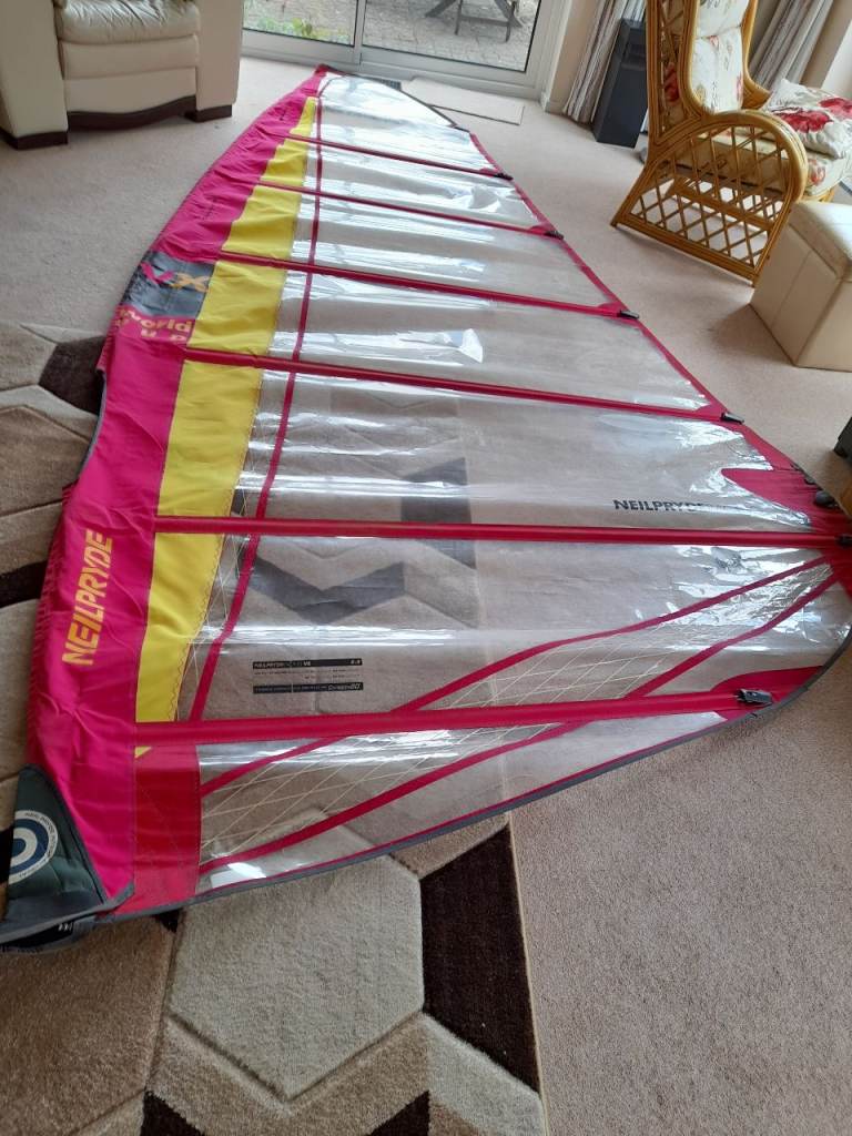 Neil Pryde 6.0 m windsurf sail