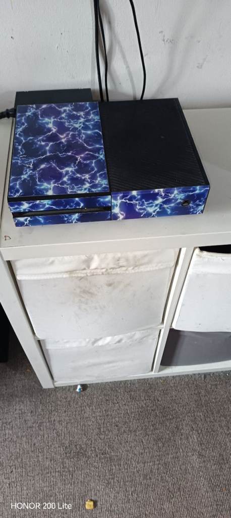 Xbox one console 