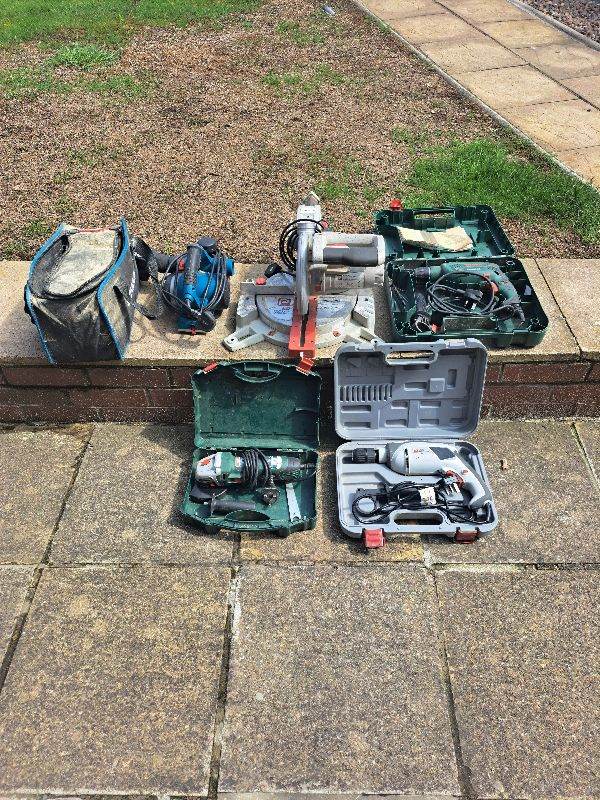 Power tools, job lot.
