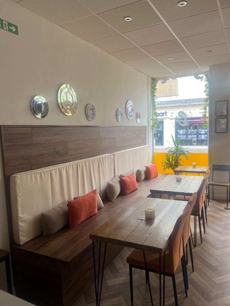 Shop Cafe Bar Fitting & Display Items – Good Condition