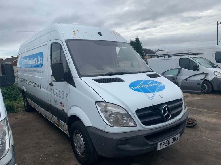 Breaking for Parts 2008 Mercedes Sprinter 
