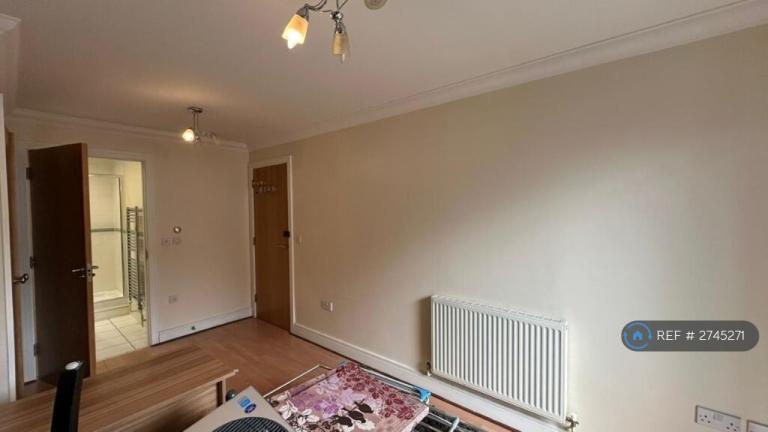 2 bedroom flat in Innova Court, Croydon, CR0 (2 bed) (#2745271)