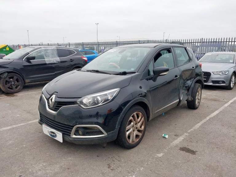 BREAKING RENAULT CAPTUR 1.5 DIESEL 2016 STOCK NUMBER XY46