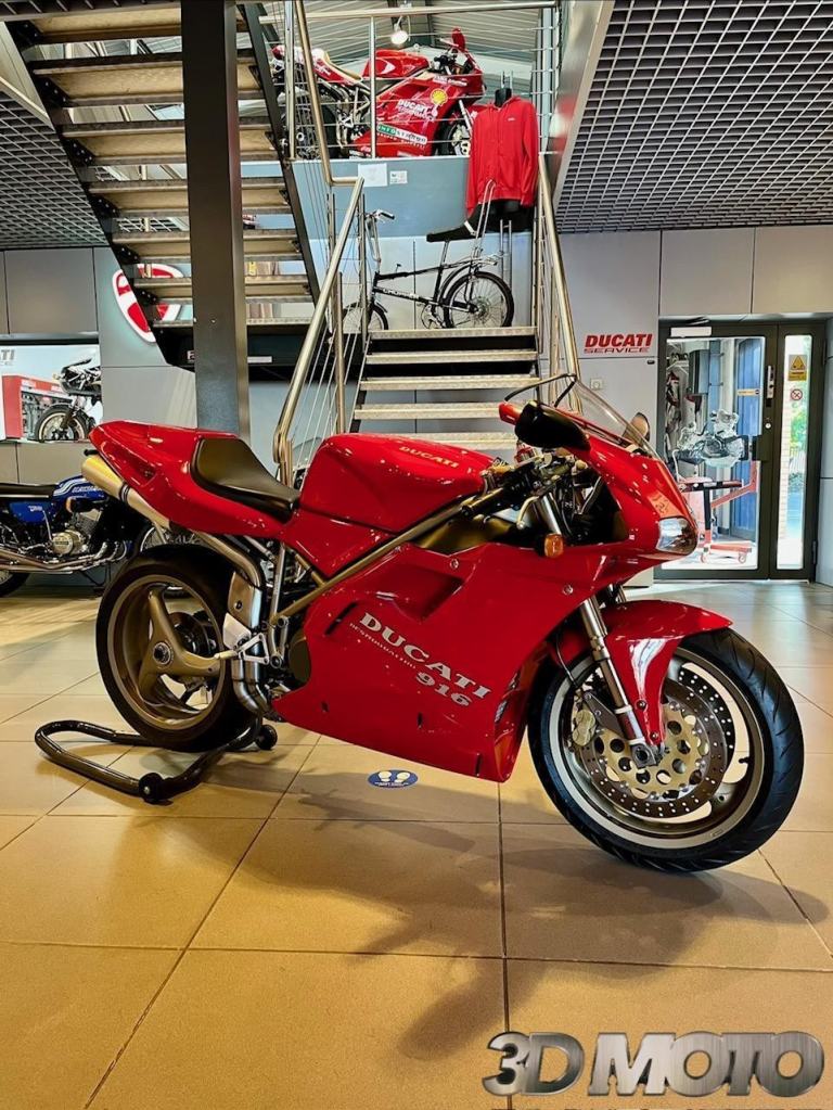 DUCATI 916 MONOPOSTO - SERIES 1 VARESE BUILD - ULTRA RARE - 6400 MILES ONLY
