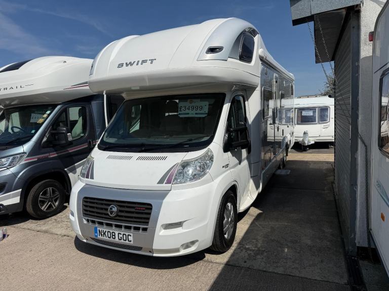 Swift Kontiki 679 Overcab Double Rear Fixed Bed