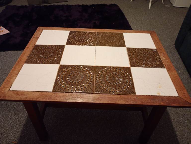 Wooden Coffee Table with Tiled Top – Good Condition