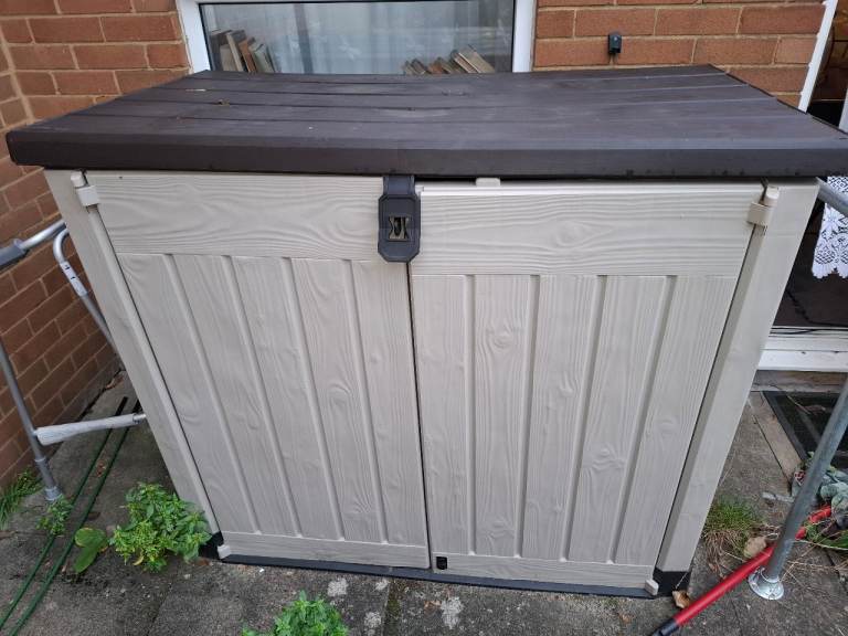 Outdoor garden storage Box - Disassemble and collection required!