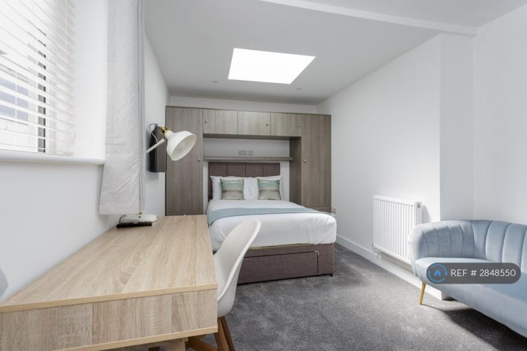 1 bedroom in Vernon Road, Portsmouth, PO3 (#2848550)