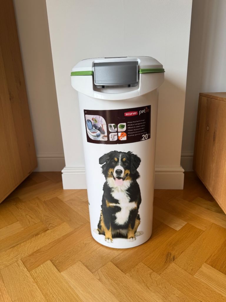 Curver Pet Dry Food Container 20kg/54litre