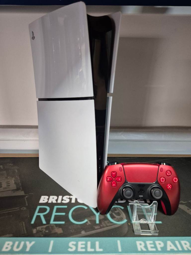 Sony PS5 Slim Digital 1TB + Controller + Leads + Warranty