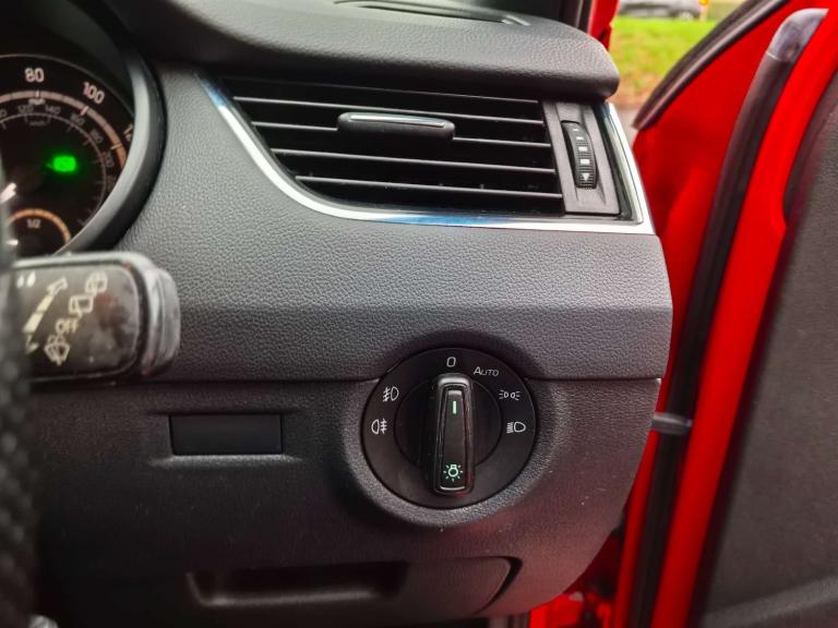 2015 Skoda Octavia 2.0 Octavia vRS TDI 4x4 Semi-Auto 4WD 5dr Hatchback Diesel Automatic