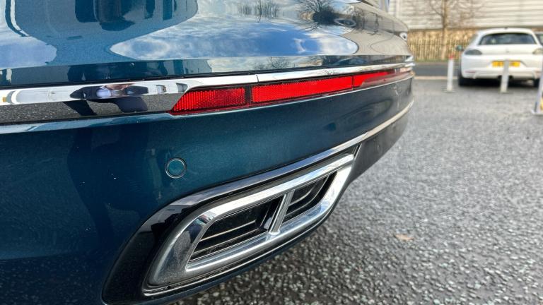 2022 Volkswagen Tiguan 2.0 TDI 200 4Motion R-Line 5dr DSG ESTATE DIESEL Automatic