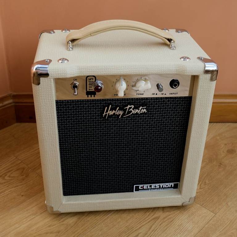 Harley Benton Tube5 Valve Guitar Amplifier
