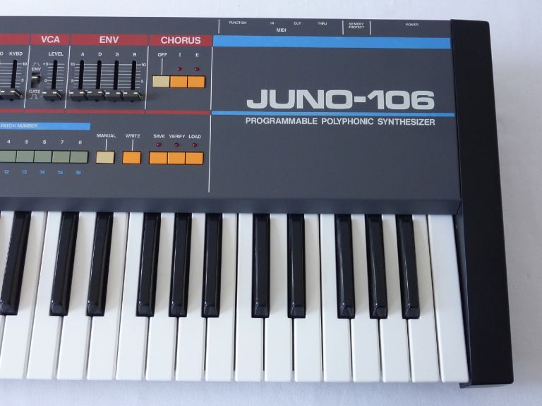 Roland Juno 106 - serviced