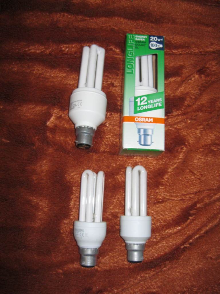 FREE ENERGY SAVING FLORESCENT BAYONET LIGHT BULBS  B22 TOTTENHAM N17 0NL
