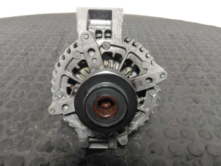 Aston Martin Db9 Alternator 2004-2018 5.9l Am11 8d3310300aa Denso 8d3310300aa
